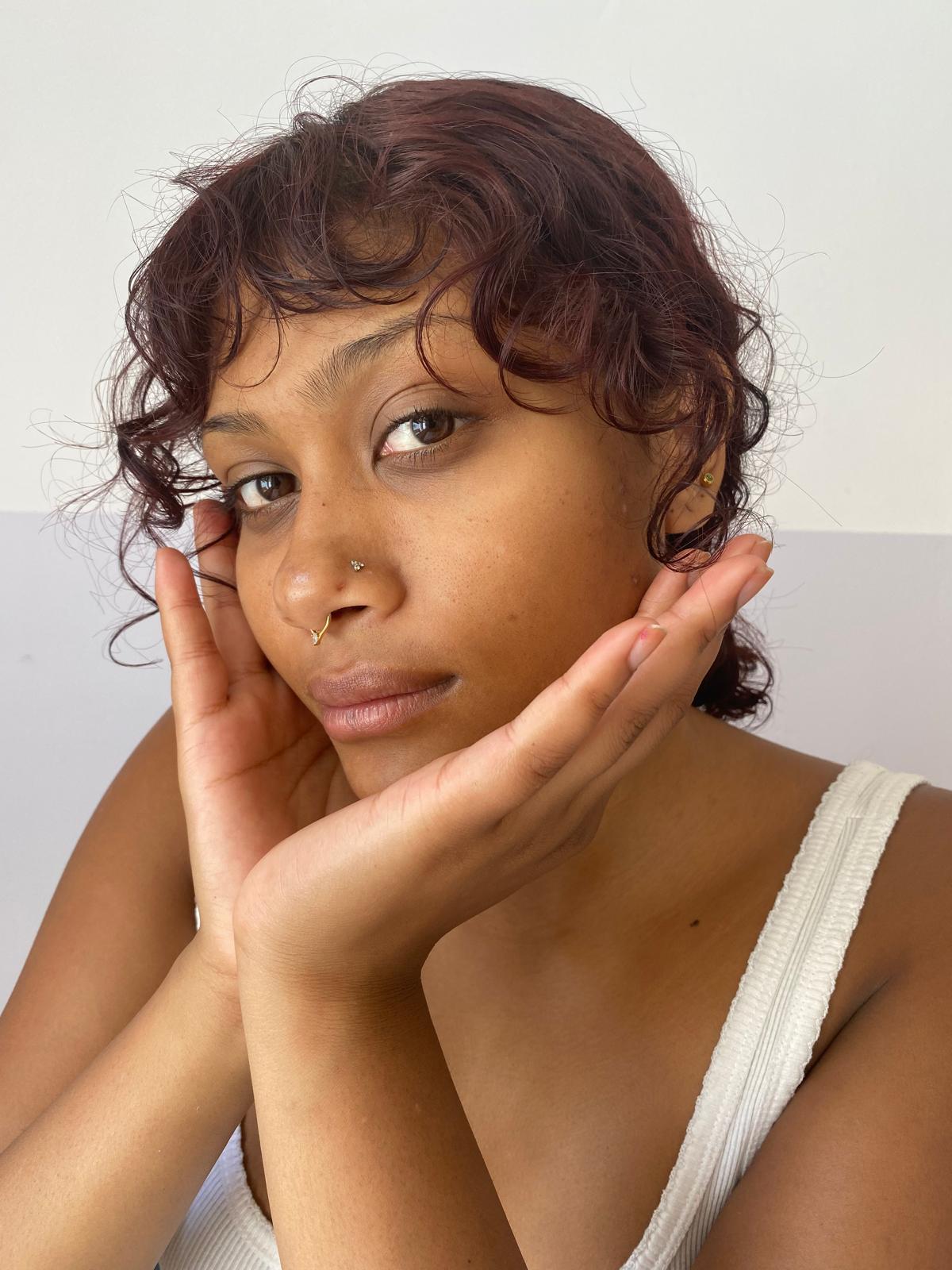 The Beauty of a Two-Minute Facial Massage
